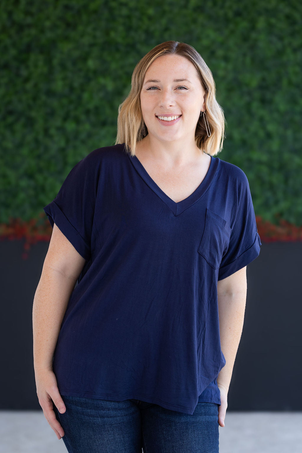 Sierra Pocket Top - Navy